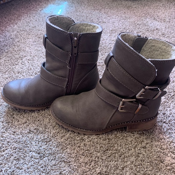 NWOT Yourh Girls Boots size 1 Justice brand - Picture 1 of 2